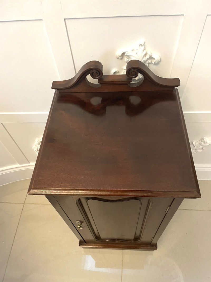 Antique Victorian Quality Mahogany Bedside Cabinet - Image 8